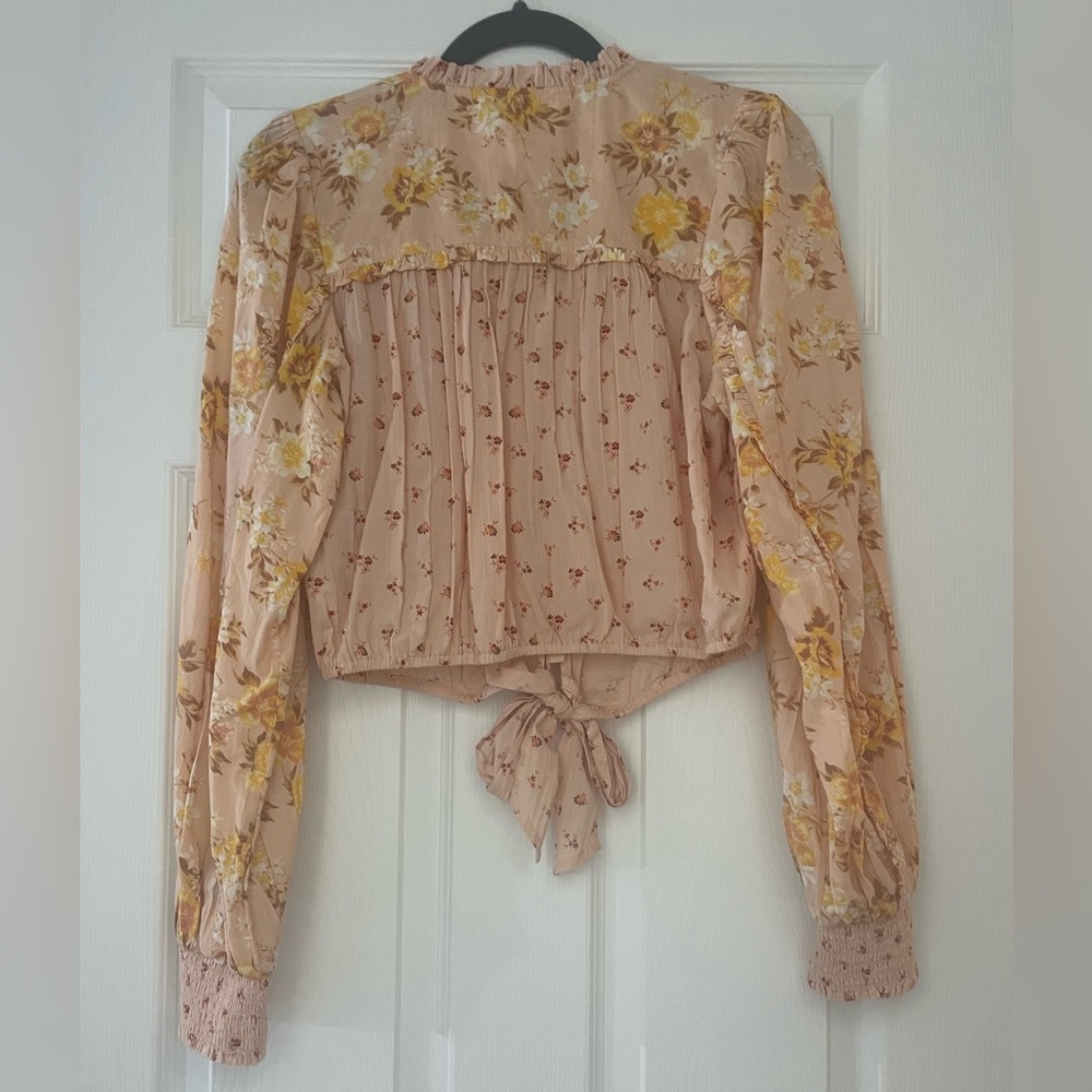 American Eagle Outfitters Floral Blouse in Beige and Yellow - Picture 7 of 7